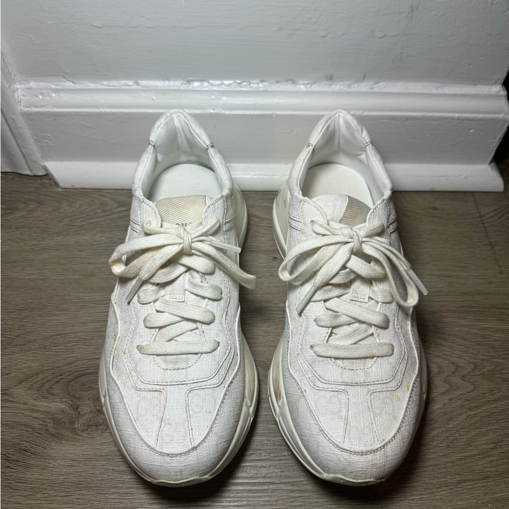 Gucci White Rhyton Sneaker Size 36 without box